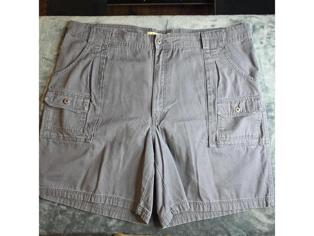 Cabela's 7 Pocket Hiker Shorts Mens Sz 46 Khaki Blue Hiking Fishing
